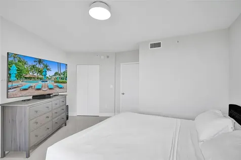 19501 W Country Club Drive Aventura FL 33180