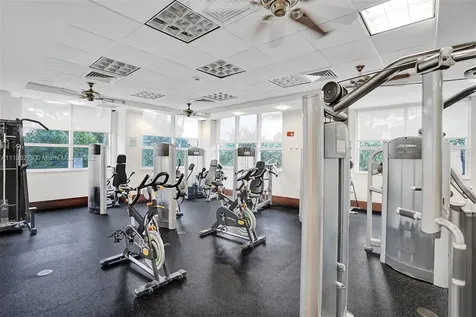 19501 W Country Club Drive Aventura FL 33180