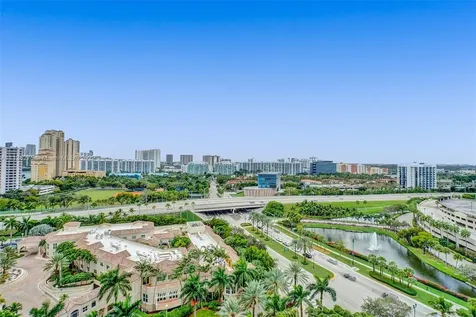 19501 W Country Club Drive Aventura FL 33180