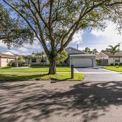5260 SW 115th Avenue Cooper City FL 33330