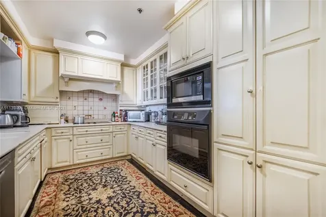 201 Crandon Boulevard Key Biscayne FL 33149