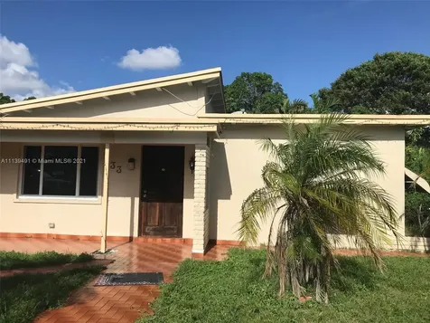 33 Edmund Road West Park FL 33023