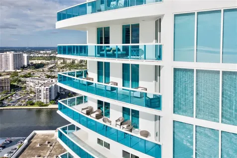 2711 S Ocean Drive Hollywood FL 33019