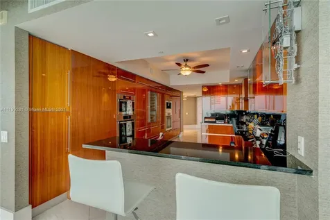 2711 S Ocean Drive Hollywood FL 33019