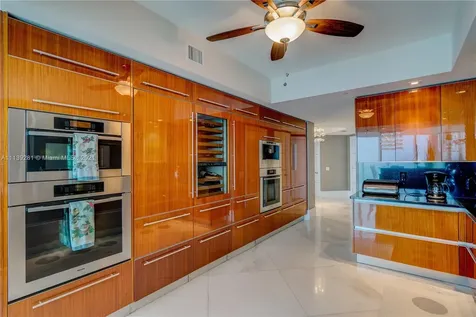 2711 S Ocean Drive Hollywood FL 33019
