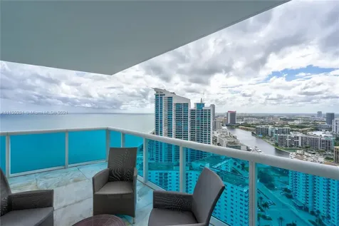 2711 S Ocean Drive Hollywood FL 33019