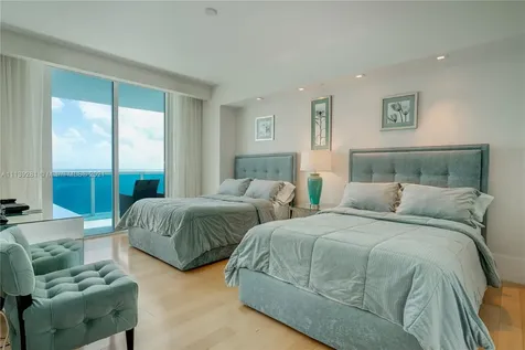 2711 S Ocean Drive Hollywood FL 33019