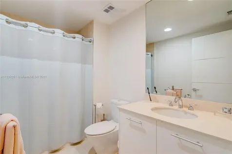 2711 S Ocean Drive Hollywood FL 33019