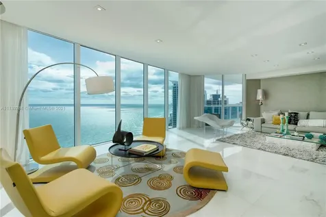 2711 S Ocean Drive Hollywood FL 33019