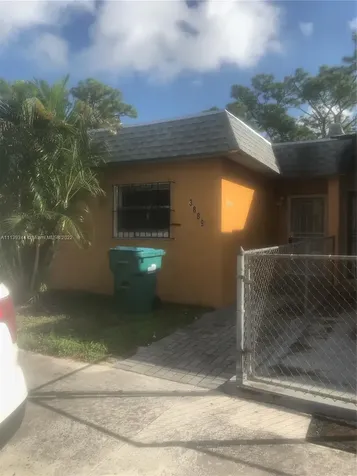 3889 NW 207th Street Road Miami Gardens FL 33055