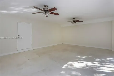 6147 Paradise Point Drive Palmetto Bay FL 33157