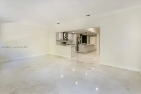 6147 Paradise Point Drive Palmetto Bay FL 33157