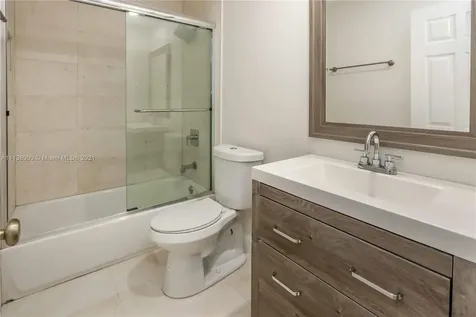6147 Paradise Point Drive Palmetto Bay FL 33157