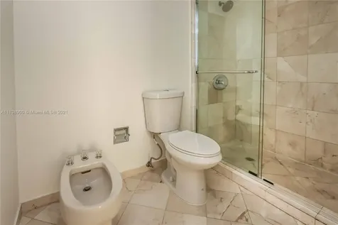 6147 Paradise Point Drive Palmetto Bay FL 33157