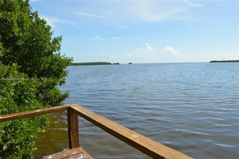 6147 Paradise Point Drive Palmetto Bay FL 33157