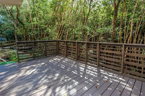 6147 Paradise Point Drive Palmetto Bay FL 33157