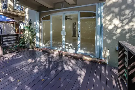 6147 Paradise Point Drive Palmetto Bay FL 33157
