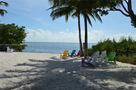 6147 Paradise Point Drive Palmetto Bay FL 33157