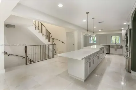 6147 Paradise Point Drive Palmetto Bay FL 33157