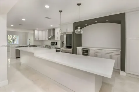 6147 Paradise Point Drive Palmetto Bay FL 33157