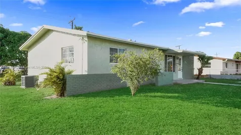 20820 NW 30th Avenue Miami Gardens FL 33056