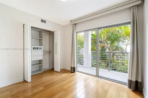2025 Meridian Avenue Miami Beach FL 33139