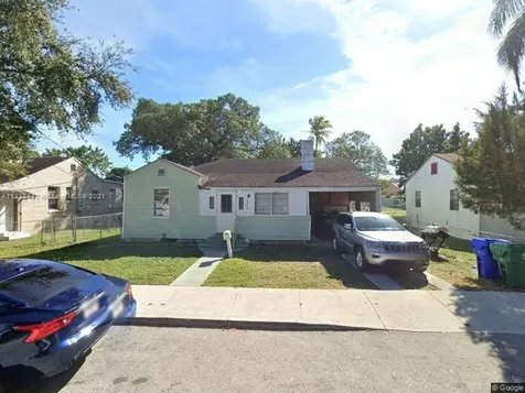 1244 NW 52nd Street Miami FL 33142