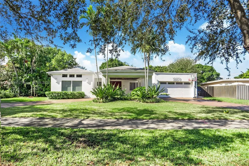 18670 NE 21st Avenue North Miami Beach FL 33179
