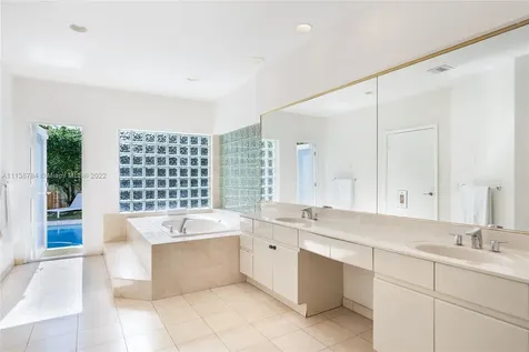 18670 NE 21st Avenue North Miami Beach FL 33179