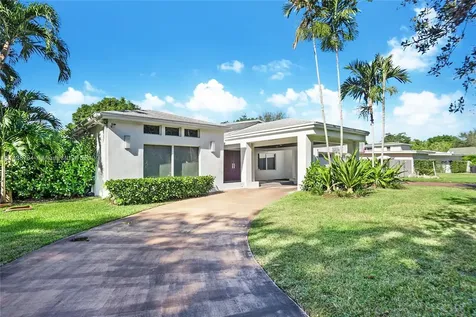 18670 NE 21st Avenue North Miami Beach FL 33179