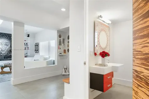 18670 NE 21st Avenue North Miami Beach FL 33179