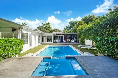 18670 NE 21st Avenue North Miami Beach FL 33179