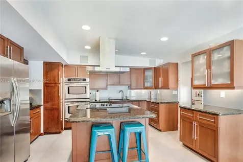 18670 NE 21st Avenue North Miami Beach FL 33179
