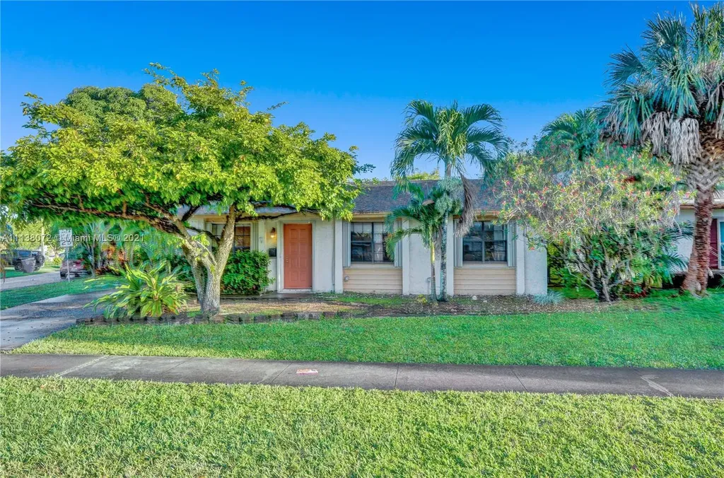 6291 Kimberly Boulevard North Lauderdale FL 33068