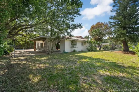 8445 SW 158th Street Palmetto Bay FL 33157
