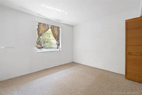 8445 SW 158th Street Palmetto Bay FL 33157