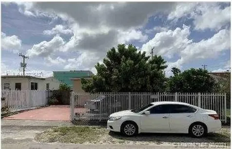 5980 SW 7th Street Miami FL 33144