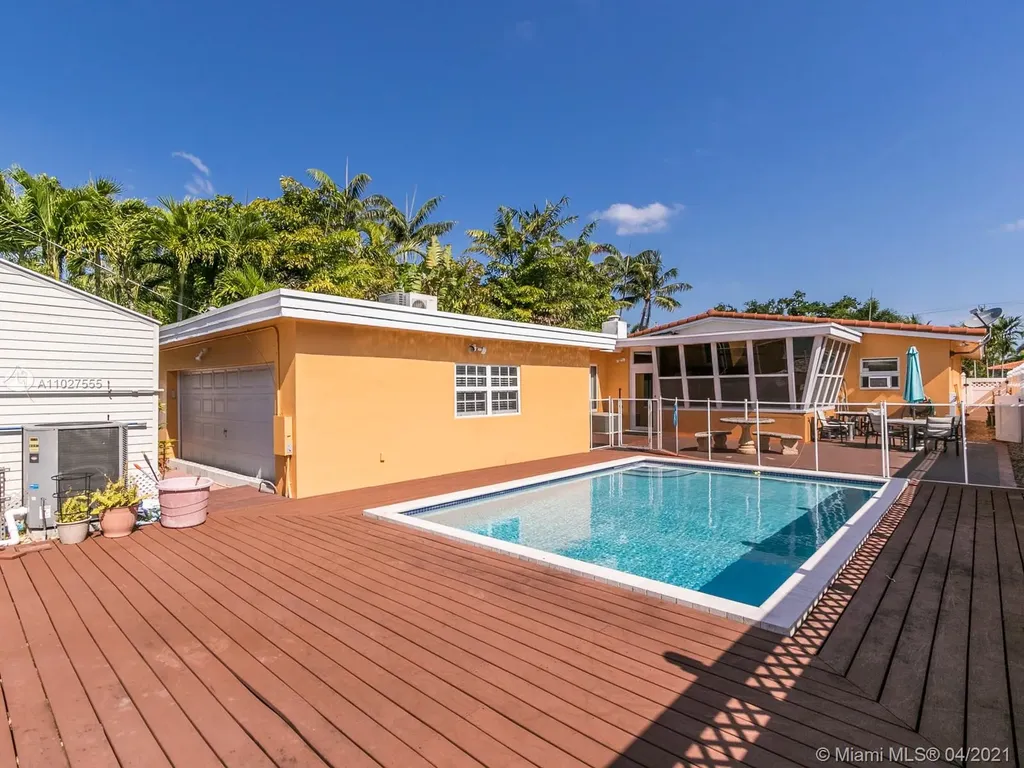 1430 Washington Street Hollywood FL 33020