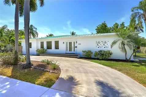 6290 SW 48th Street Miami FL 33155