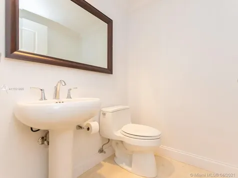 3101 S Ocean Drive Hollywood FL 33019