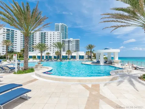 3101 S Ocean Drive Hollywood FL 33019