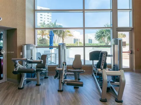 3101 S Ocean Drive Hollywood FL 33019
