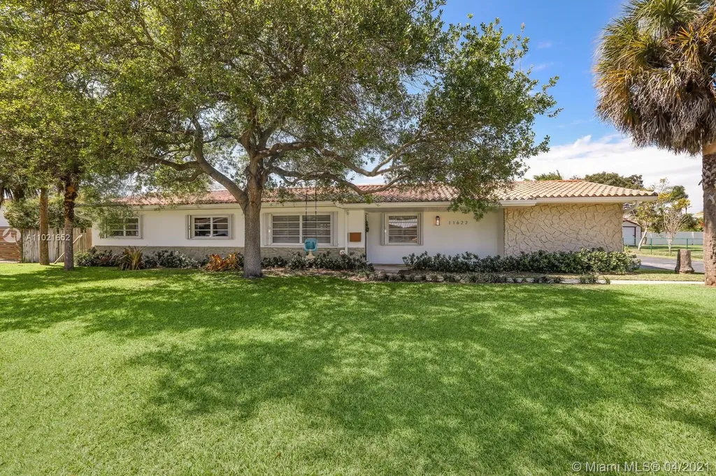 11622 SW 100th Avenue Miami FL 33176