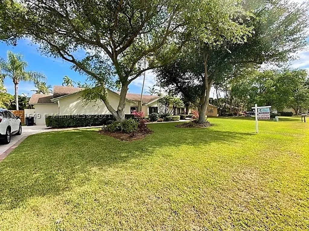 14817 SW 164th Terrace Miami FL 33187