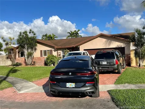 128 SW 127th Avenue Plantation FL 33325