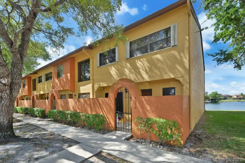 9074 NW 45th Court Sunrise FL 33351