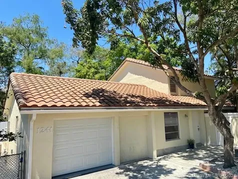 1241 NW 89th Drive Coral Springs FL 33071