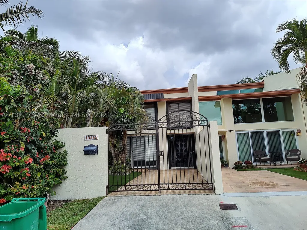 10485 SW 80th Street Miami FL 33173