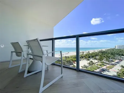 2201 Collins Avenue Miami Beach FL 33139