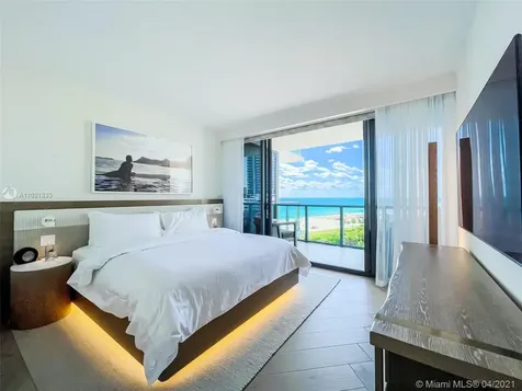 2201 Collins Avenue Miami Beach FL 33139